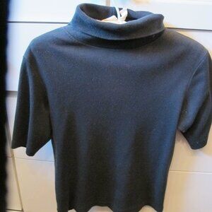 One Step Up Black Short Sleeve Turtleneck Size Medium